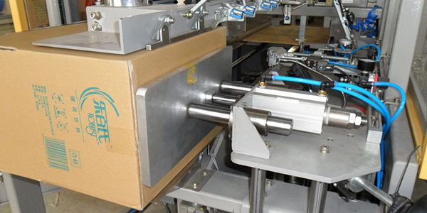 Автоматический высокоскоростной формовщик коробов на горячем клею,  RPK-03H