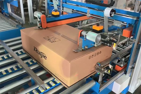 Автоматический заклейщик углов коробов с конвейером под углом 90°, RPH-09L